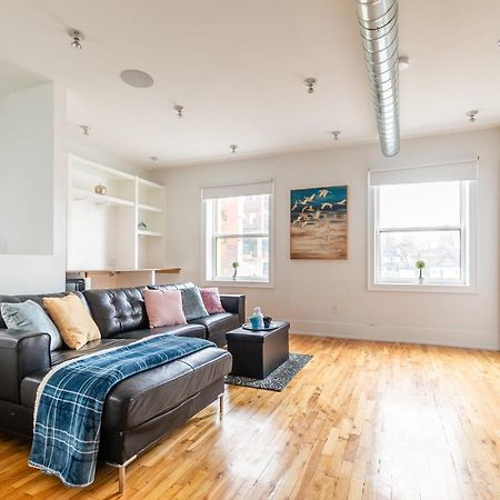 Modern 2 Bedroom Condo - Heart Of Leslieville Toronto Ngoại thất bức ảnh